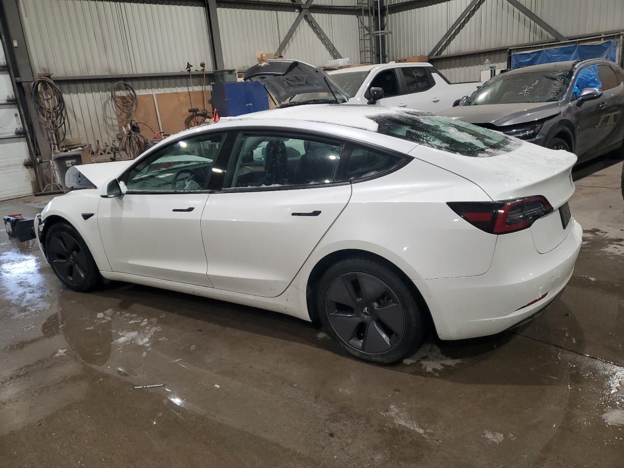 2021 TESLA MODEL 3 - Фото 2