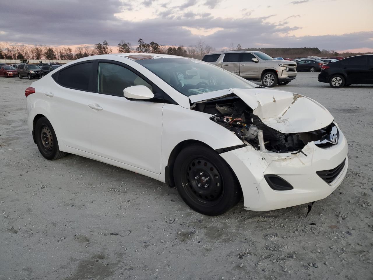 2013 HYUNDAI ELANTRA GL - Image 4