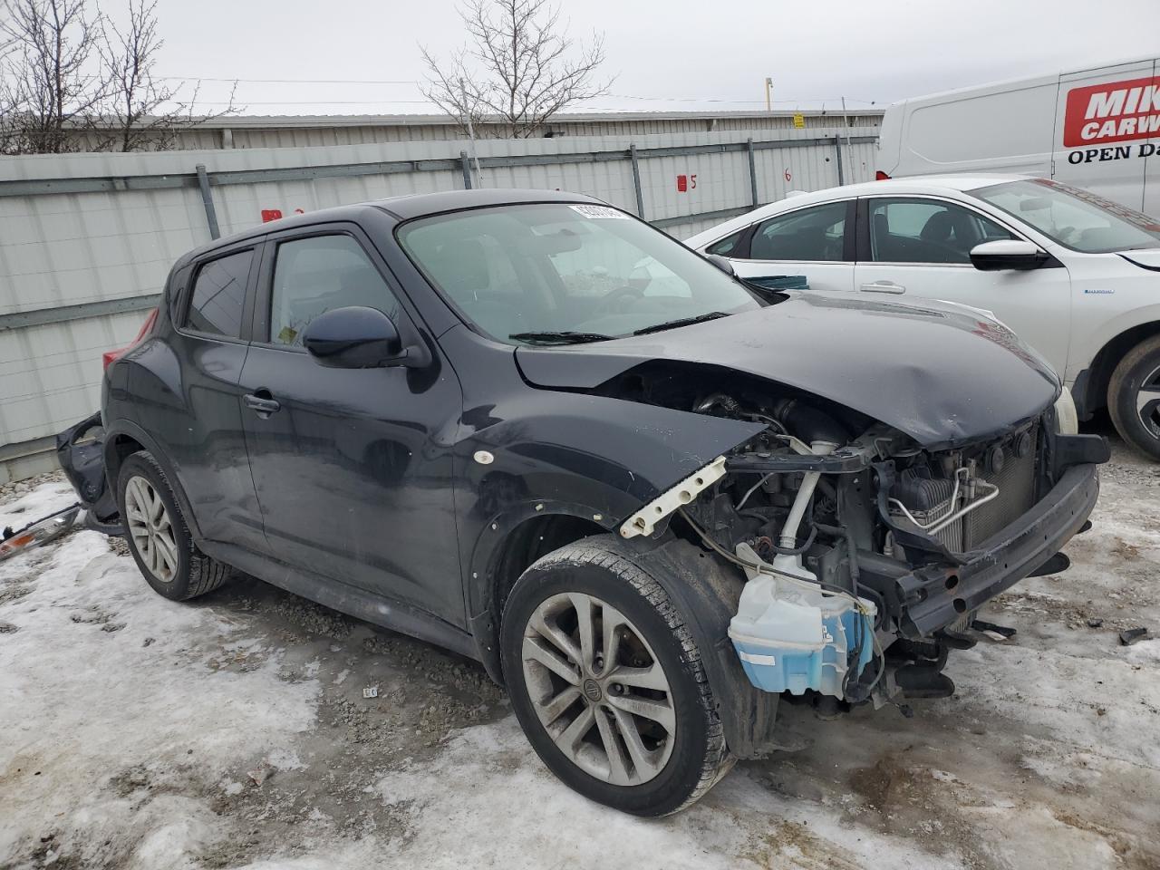 2011 NISSAN JUKE S - Фото 4
