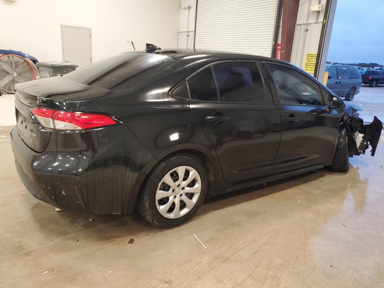 2020 TOYOTA COROLLA LE - Фото 3