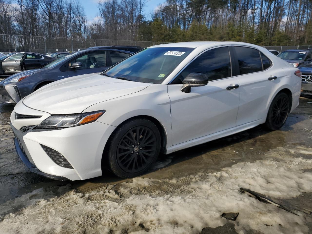 2020 TOYOTA CAMRY SE