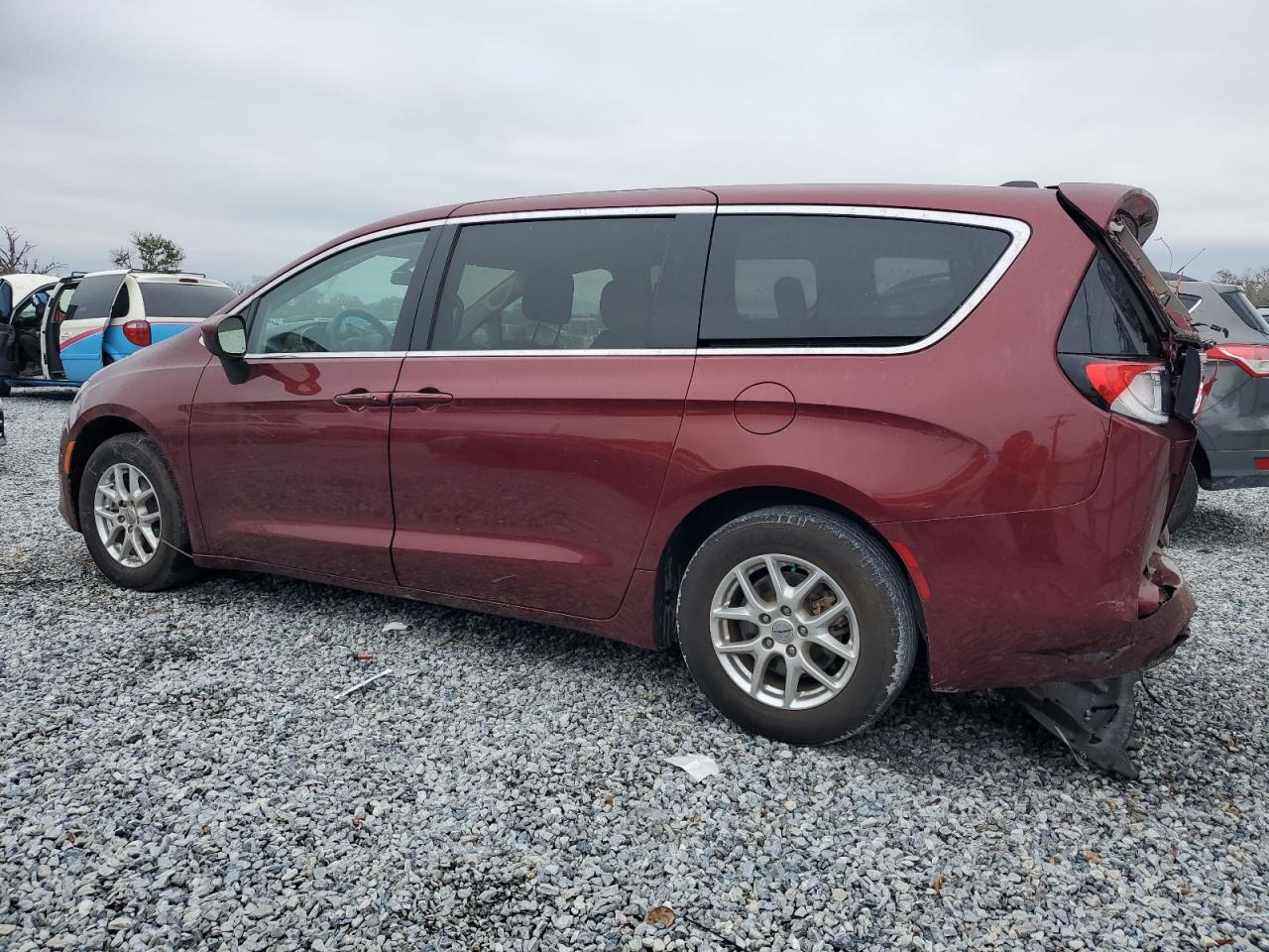 2022 CHRYSLER VOYAGER LX - Фото 2