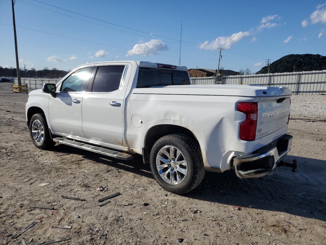 2019 CHEVROLET SILVERADO - Фото 2