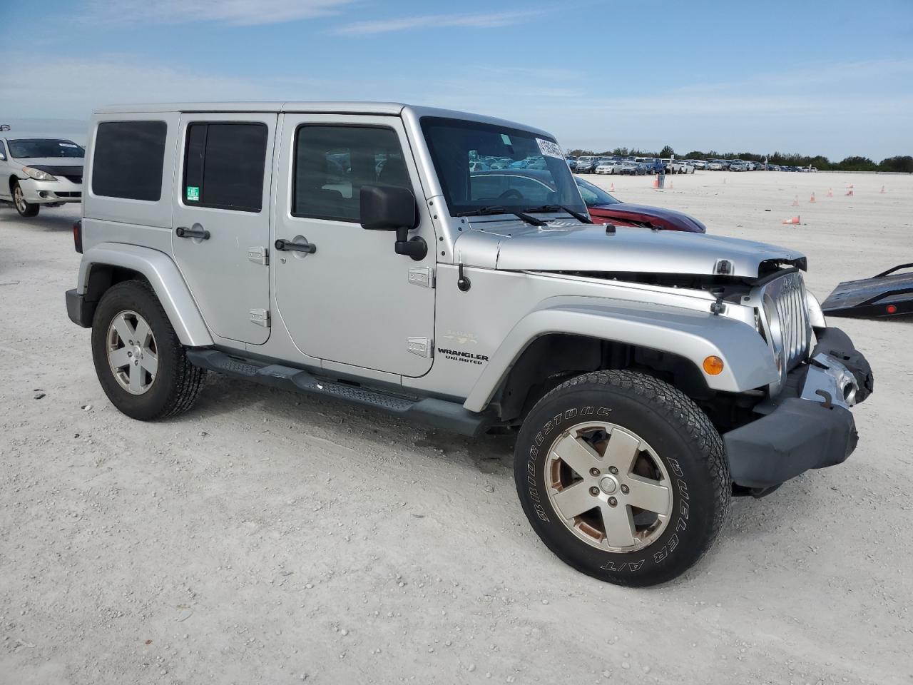 2012 JEEP WRANGLER U - Image 4