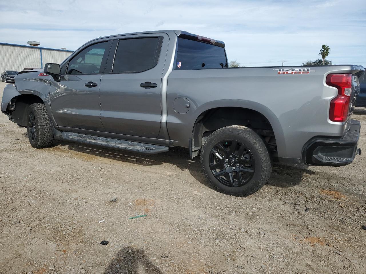 2021 CHEVROLET SILVERADO - Image 2