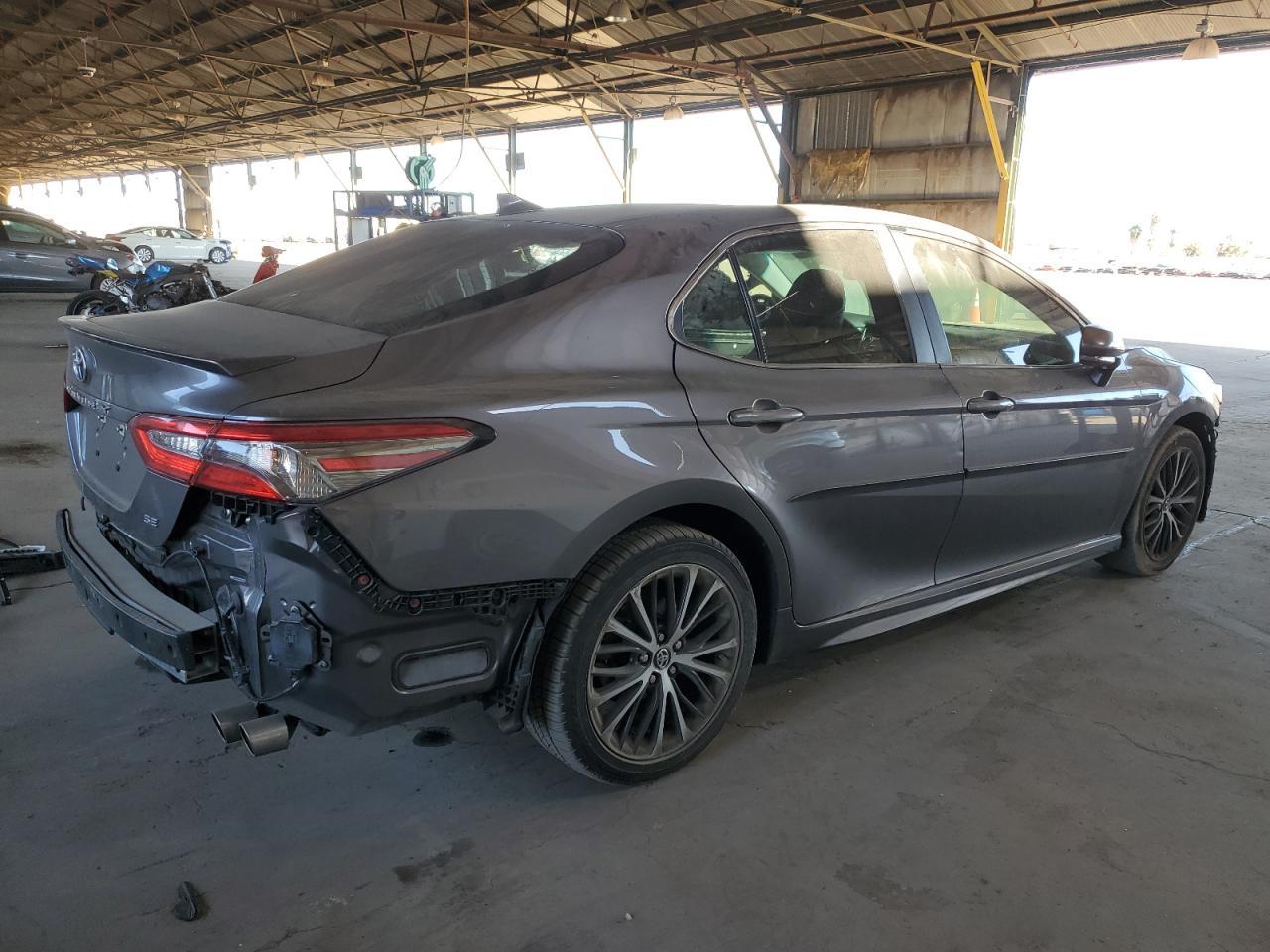 2019 TOYOTA CAMRY L - Image 3