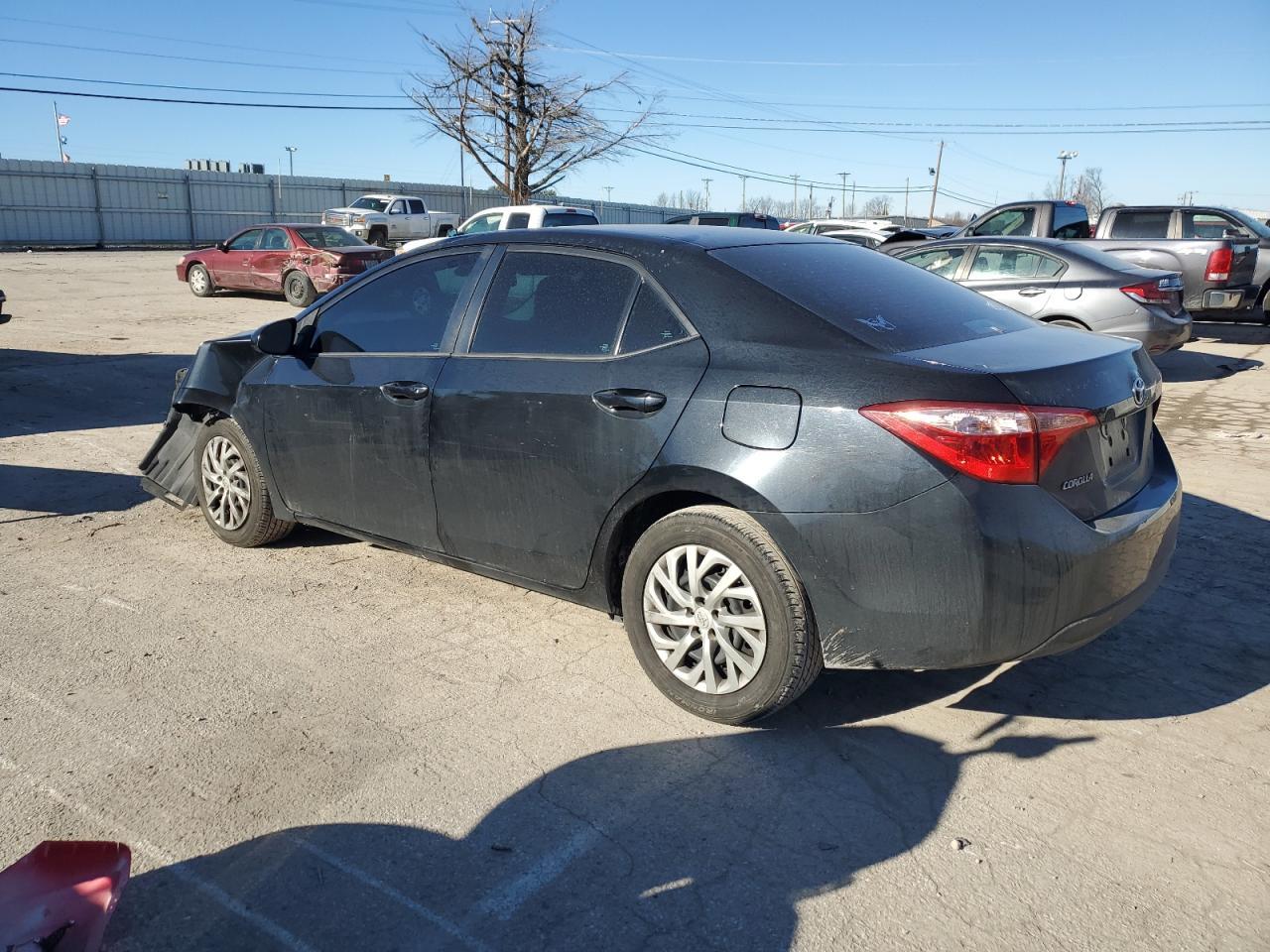 2018 TOYOTA COROLLA L - Фото 2