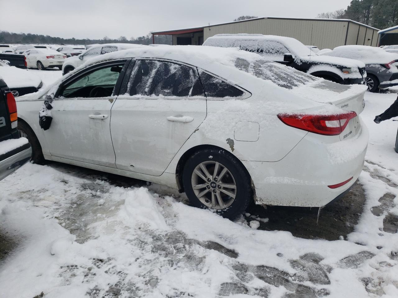 2017 HYUNDAI SONATA SE - Image 2