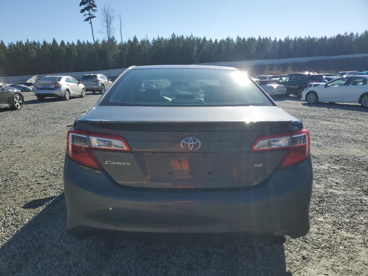 2014 TOYOTA CAMRY L - Image 6