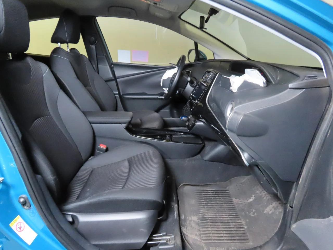 2022 TOYOTA PRIUS PRIM - Фото 5