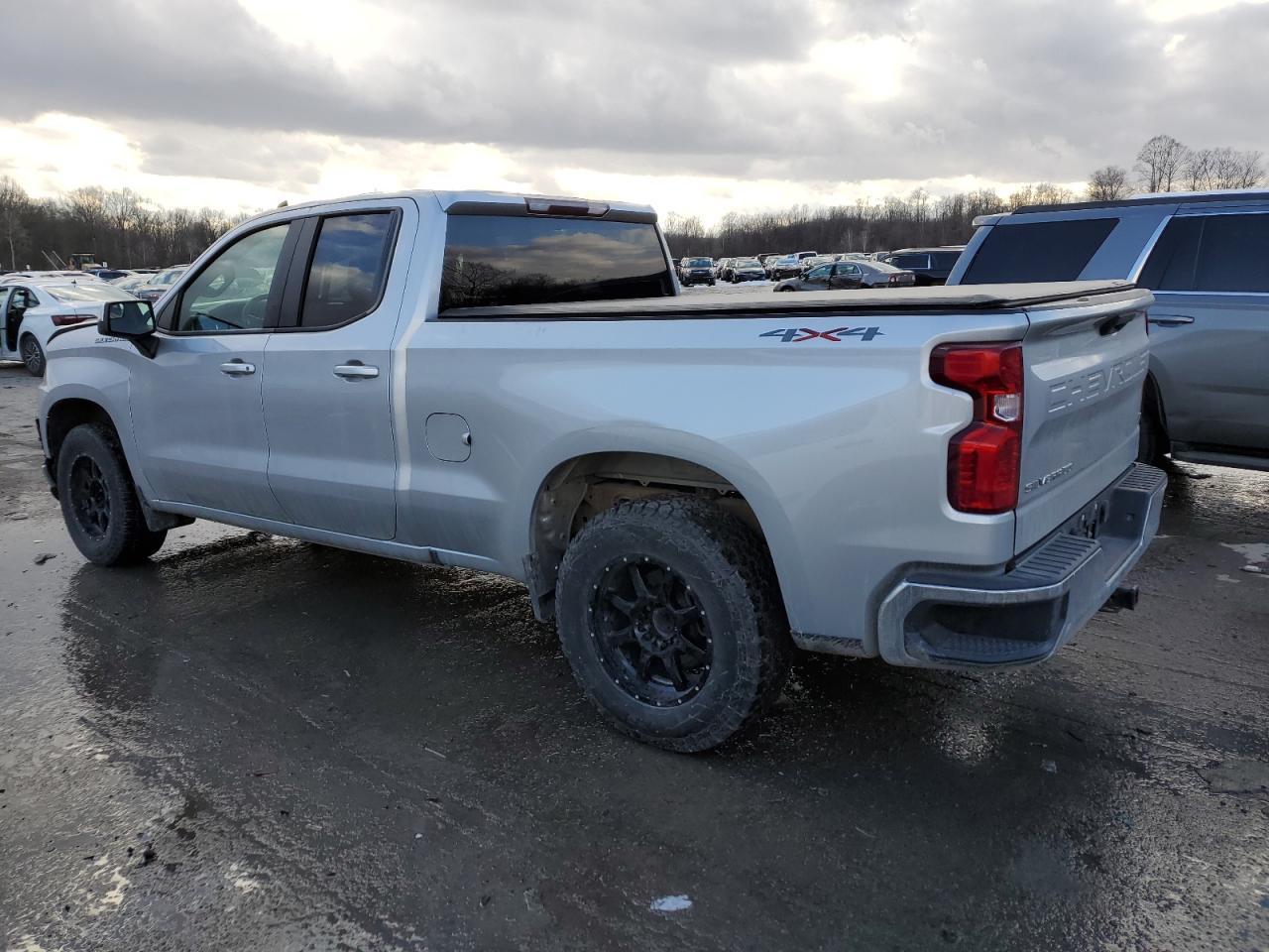 2020 CHEVROLET SILVERADO - Image 2