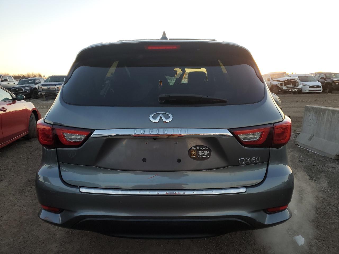 2017 INFINITI QX60 - Фото 6