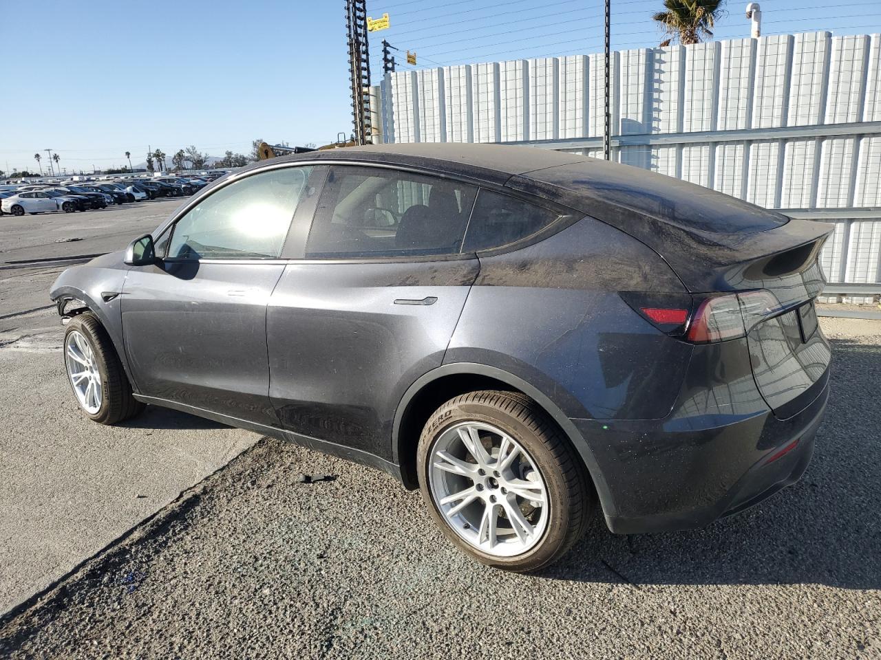 2024 TESLA MODEL Y - Image 2