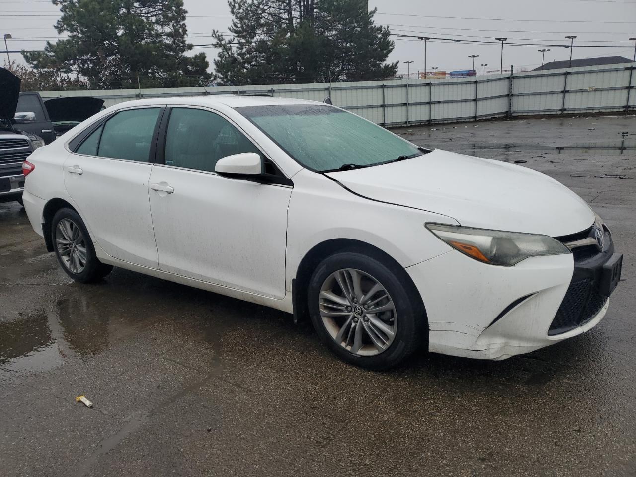 2016 TOYOTA CAMRY LE - Фото 4