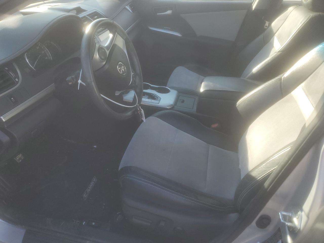 2012 TOYOTA CAMRY SE - Фото 7