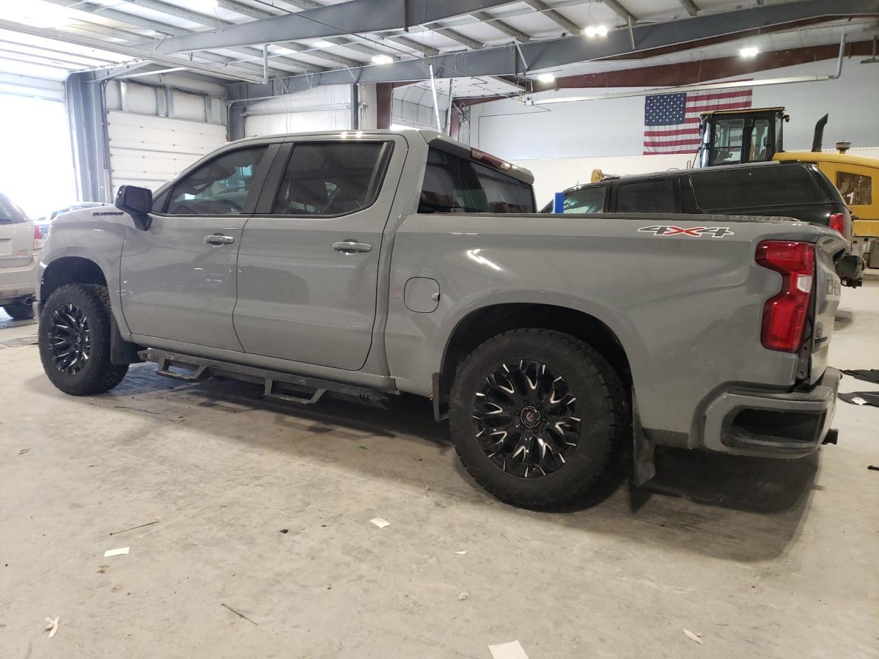 2024 CHEVROLET SILVERADO - Image 2