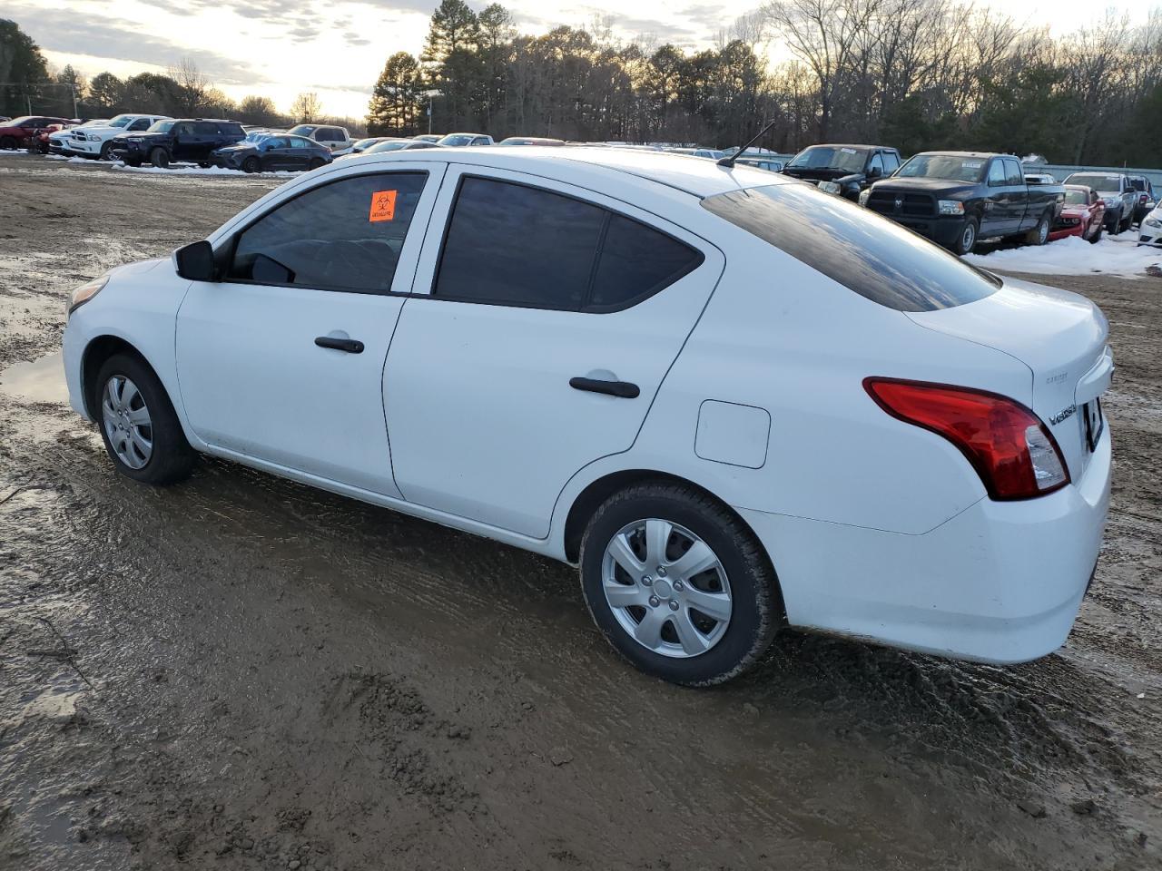 2016 NISSAN VERSA S - Фото 2