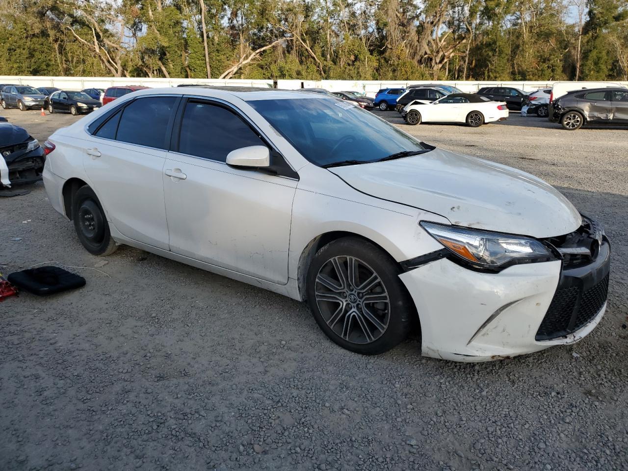 2016 TOYOTA CAMRY LE - Image 4
