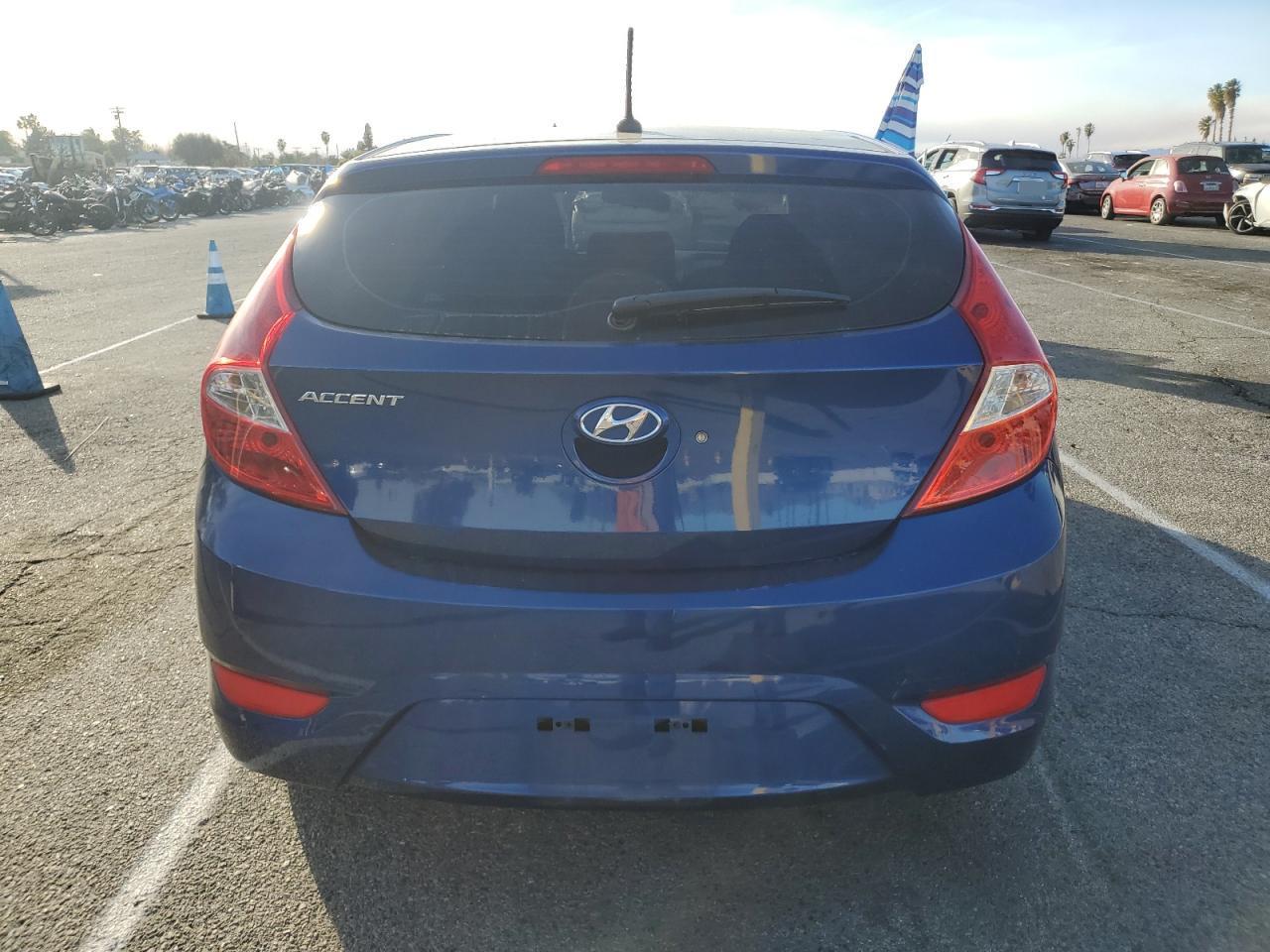 2015 HYUNDAI ACCENT GS - Image 6