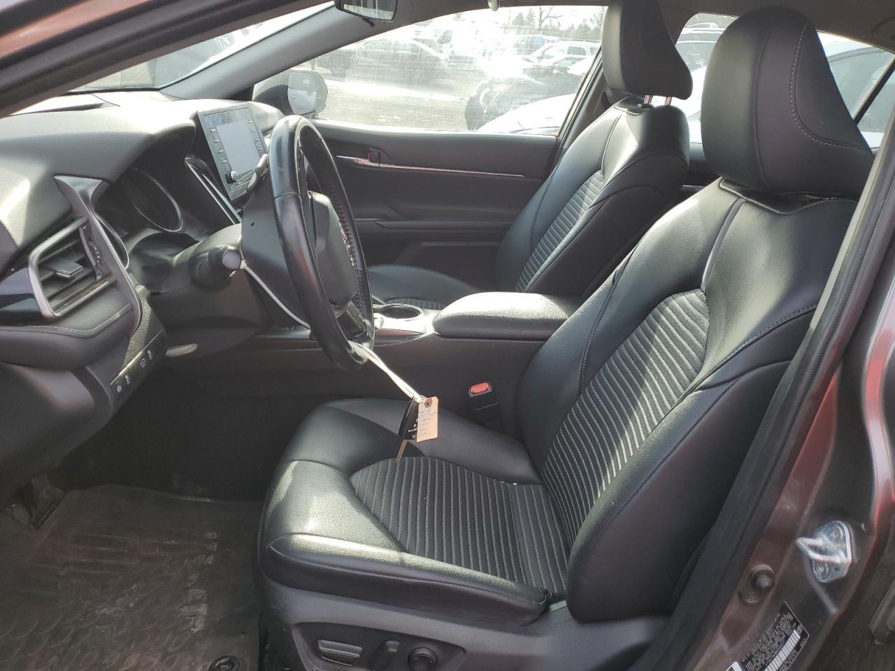 2021 TOYOTA CAMRY SE - Фото 7