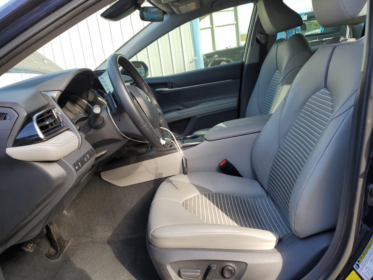 2021 TOYOTA CAMRY SE - Фото 7