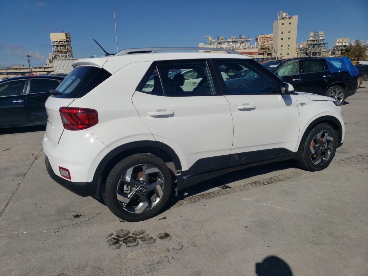 2024 HYUNDAI VENUE SEL - Фото 3
