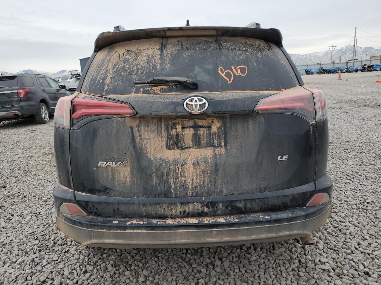 2018 TOYOTA RAV4 LE - Фото 6