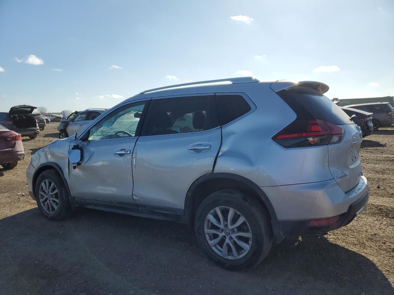 2018 NISSAN ROGUE S - Фото 2