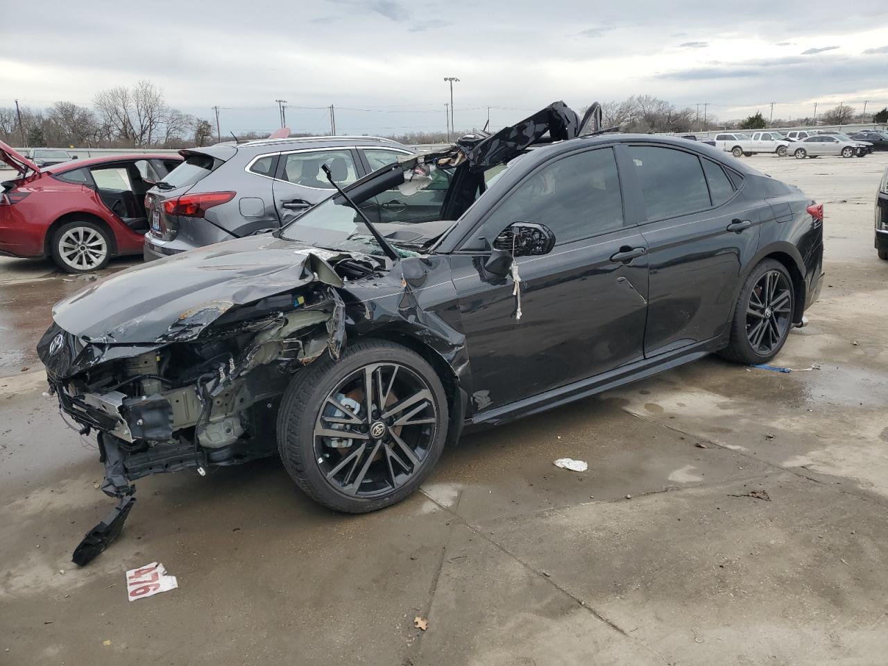 2025 TOYOTA CAMRY XSE
