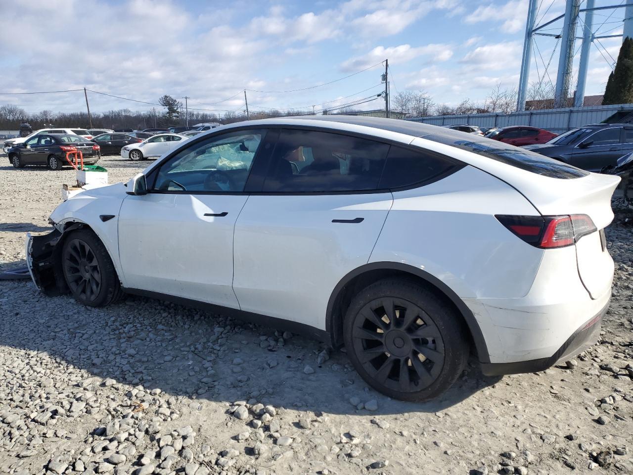 2023 TESLA MODEL Y - Image 2