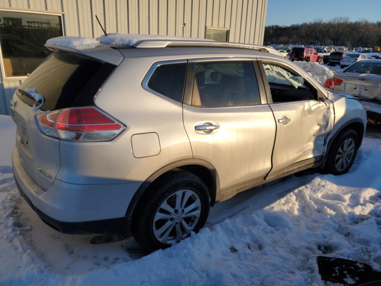 2016 NISSAN ROGUE S - Фото 3