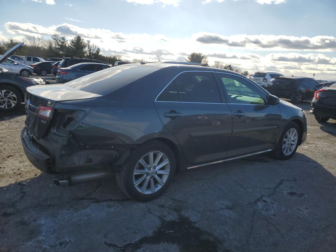 2012 TOYOTA CAMRY BASE - Фото 3