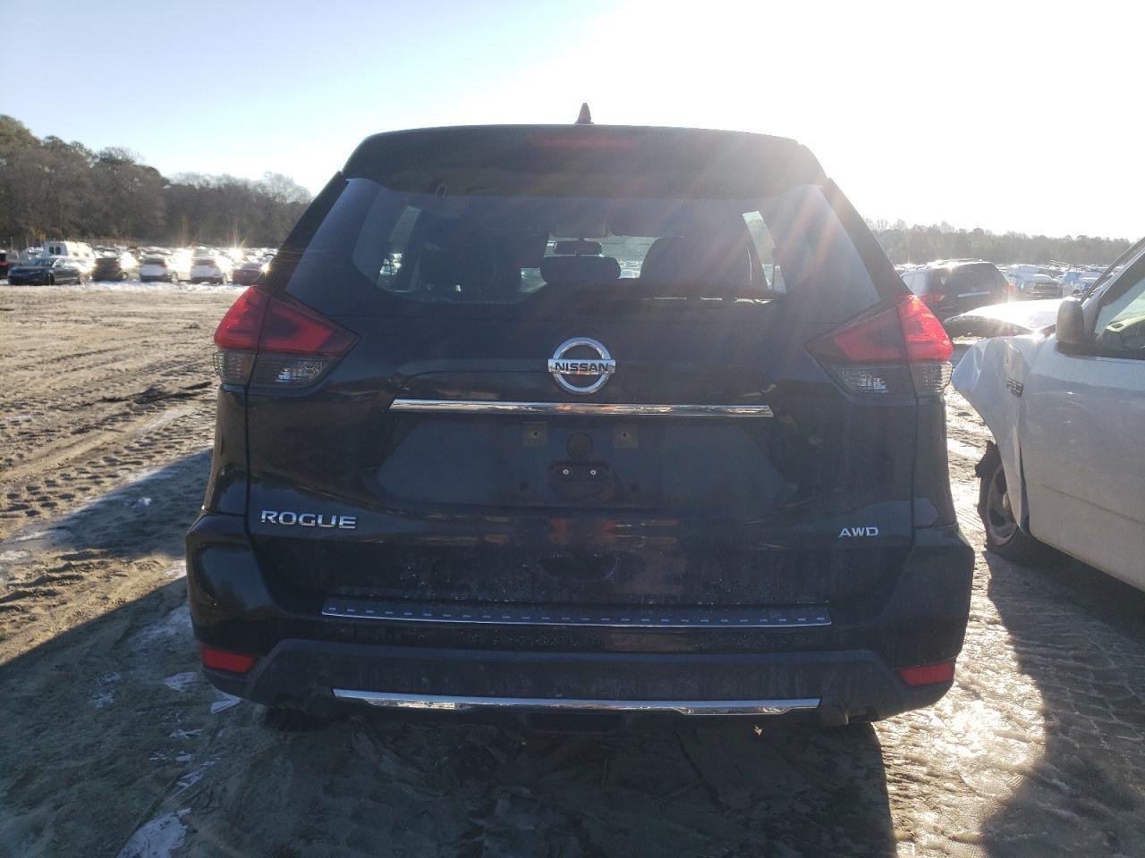 2017 NISSAN ROGUE S - Фото 6