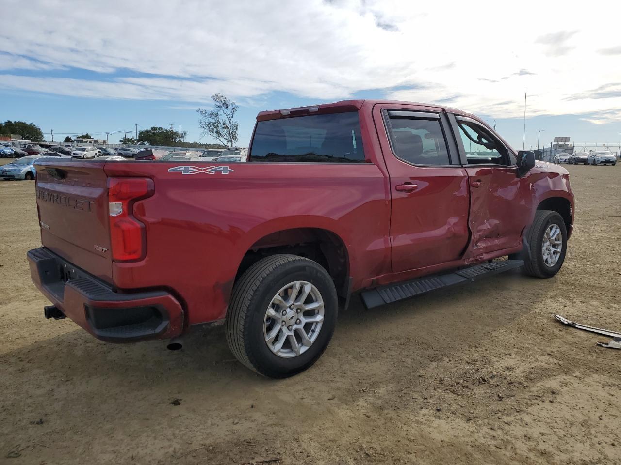 2024 CHEVROLET SILVERADO - Image 3