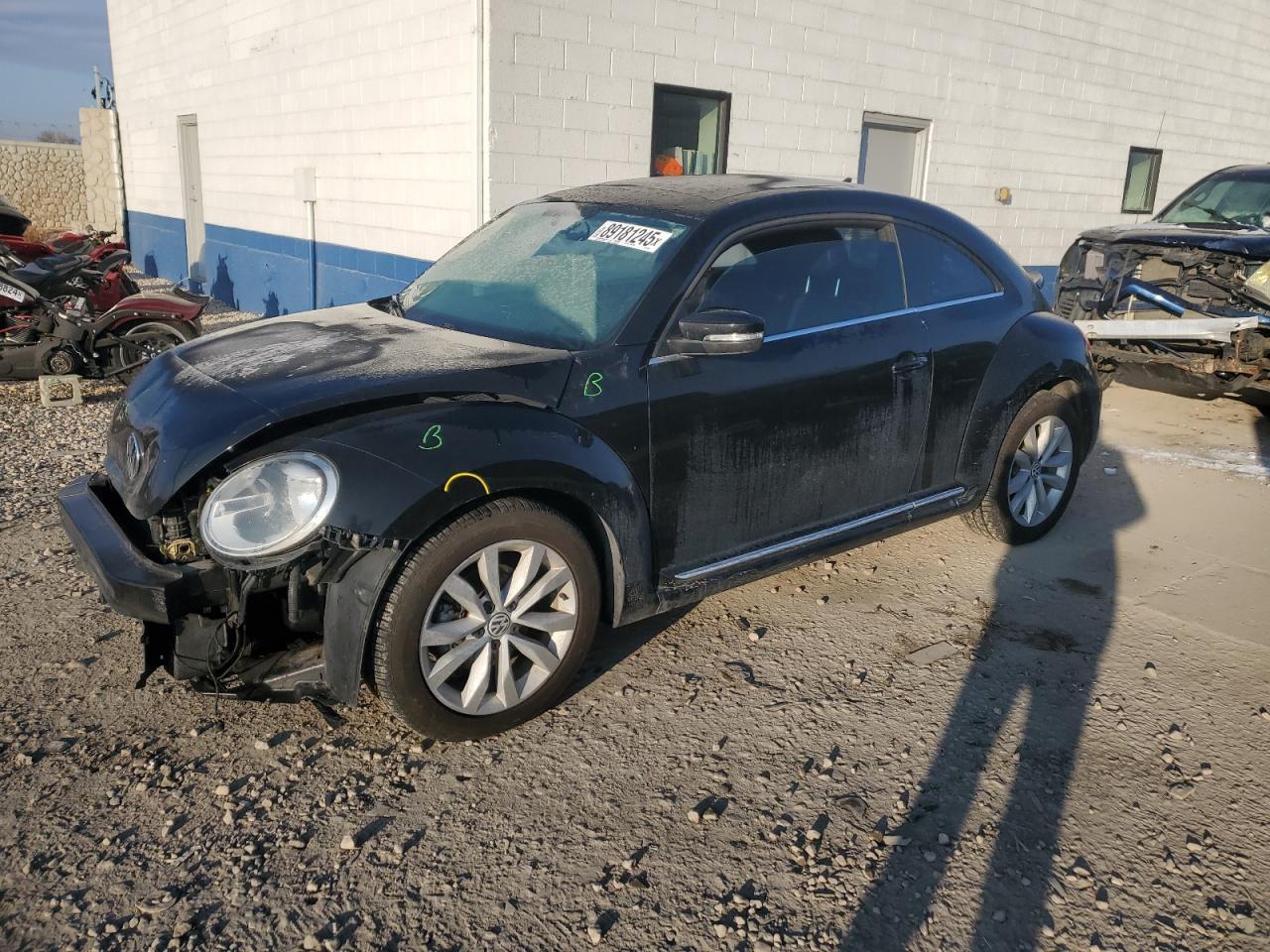 2013 VOLKSWAGEN BEETLE