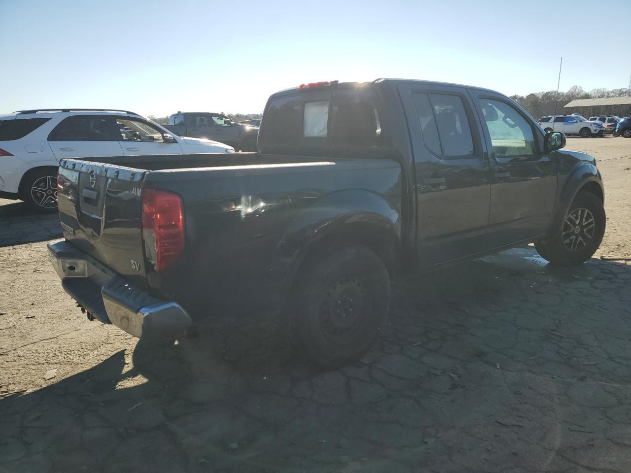 2019 NISSAN FRONTIER S - Фото 3