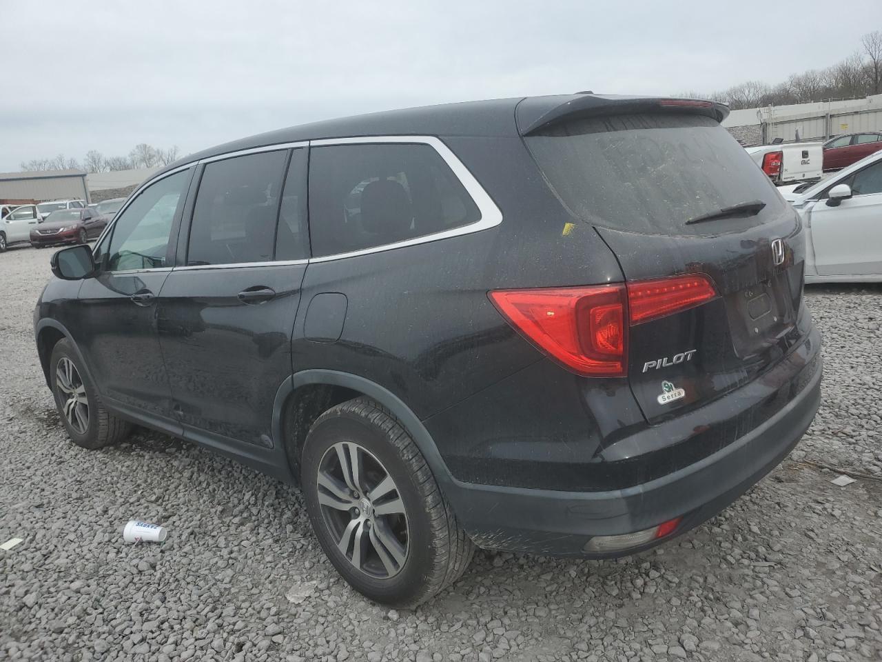 2017 HONDA PILOT EXL - Image 2