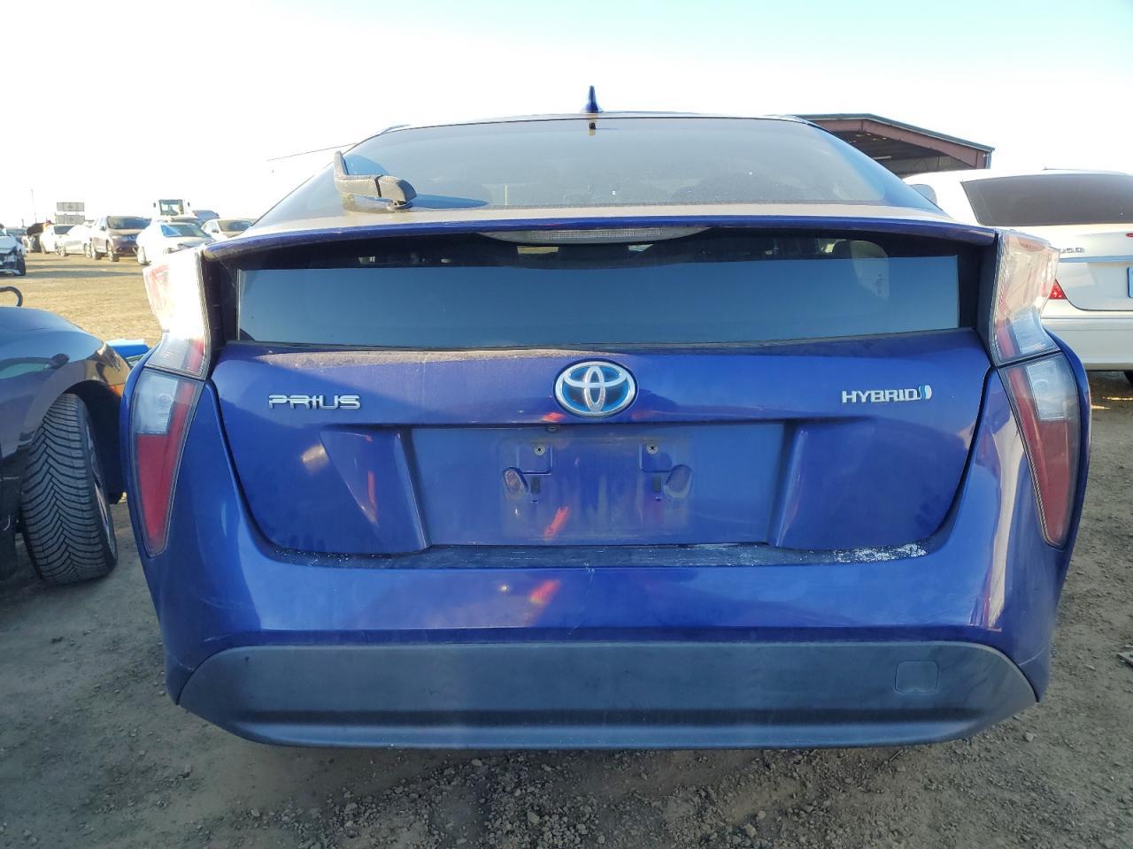 2016 TOYOTA PRIUS - Image 6