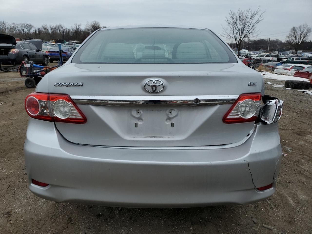 2013 TOYOTA COROLLA BA - Image 6