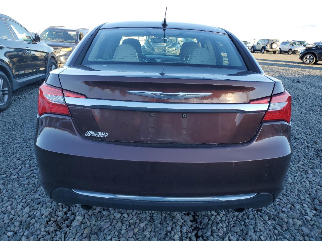 2012 CHRYSLER 200 LIMITE - Image 6