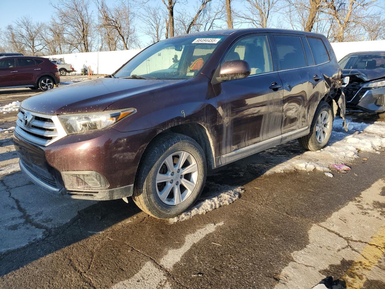 2011 TOYOTA HIGHLANDER