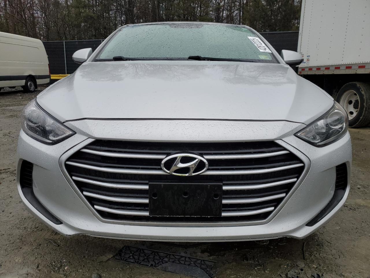 2018 HYUNDAI ELANTRA SE - Фото 5