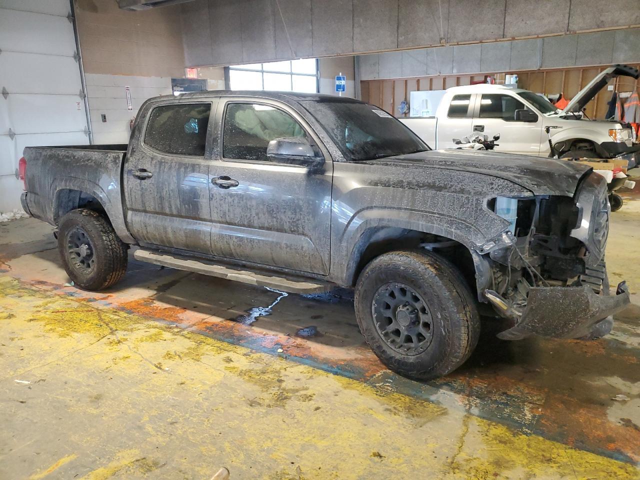 2016 TOYOTA TACOMA DOU - Image 4