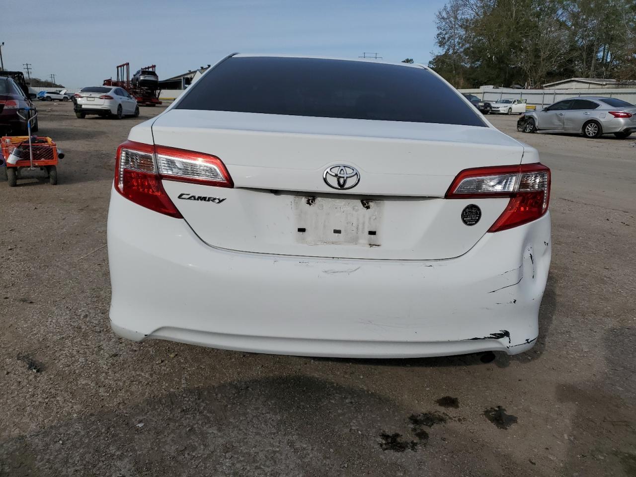2014 TOYOTA CAMRY L - Image 6