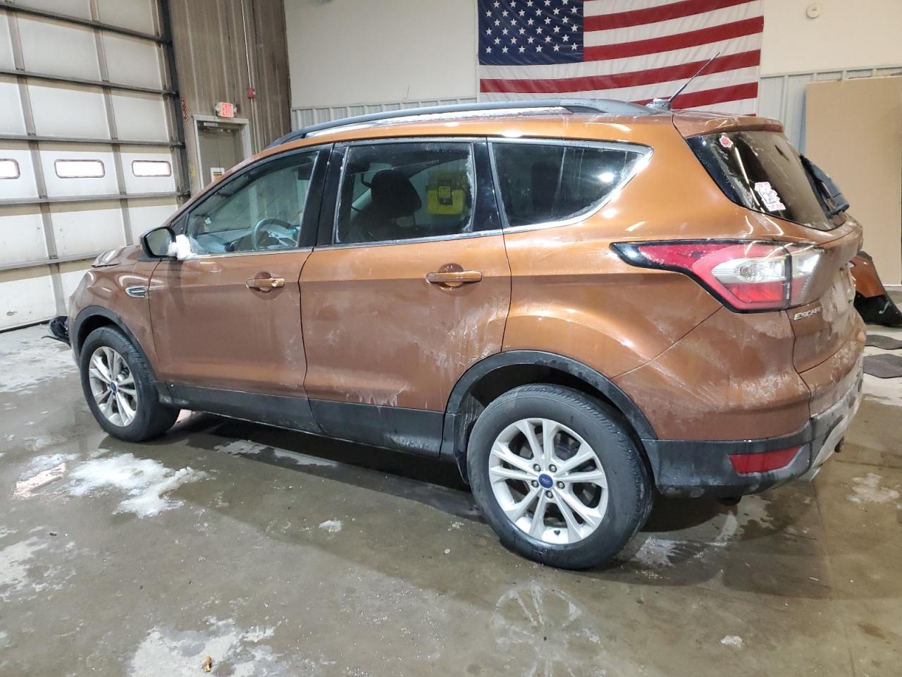 2017 FORD ESCAPE SE - Image 2