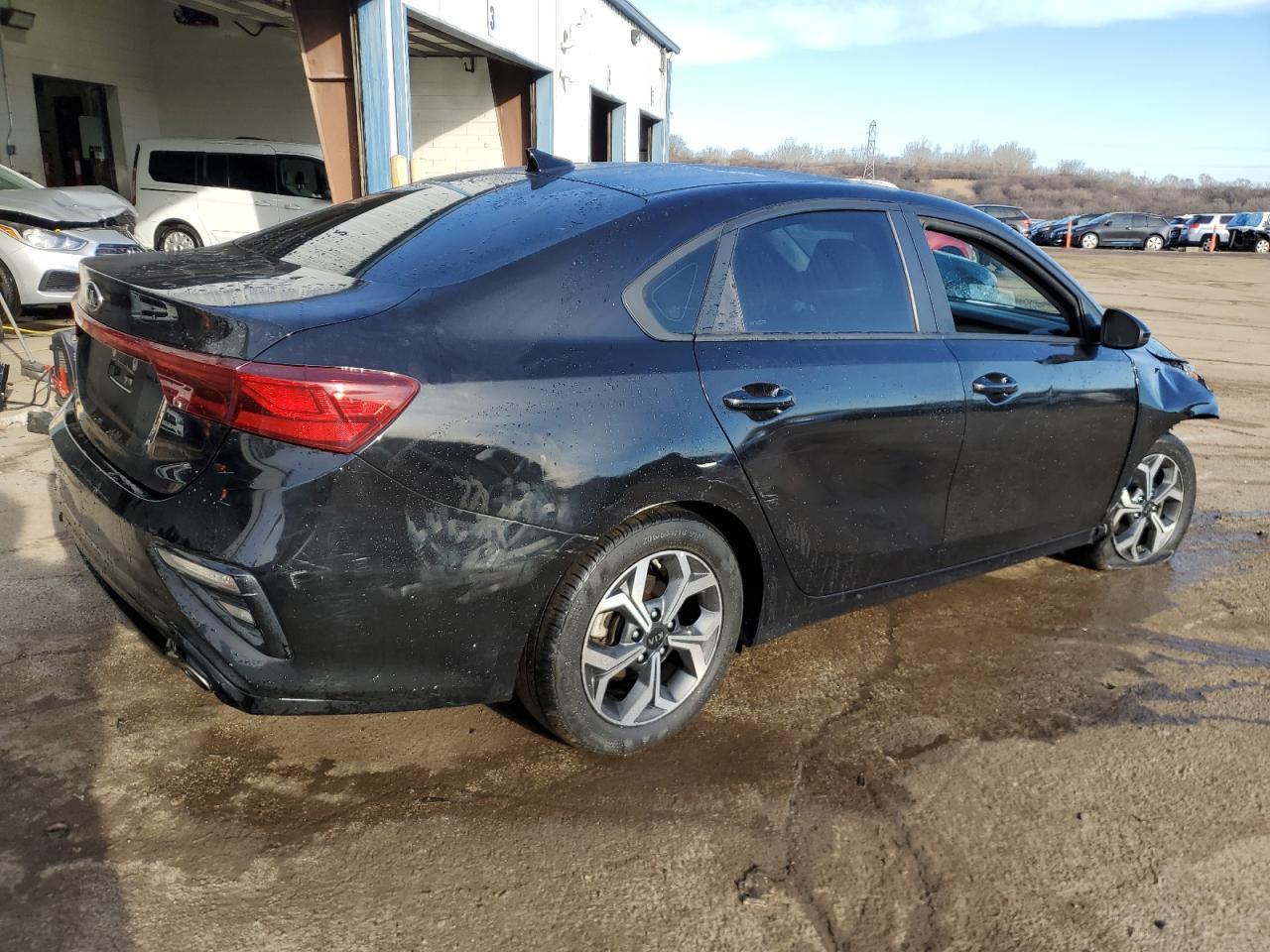 2021 KIA FORTE FE - Фото 3