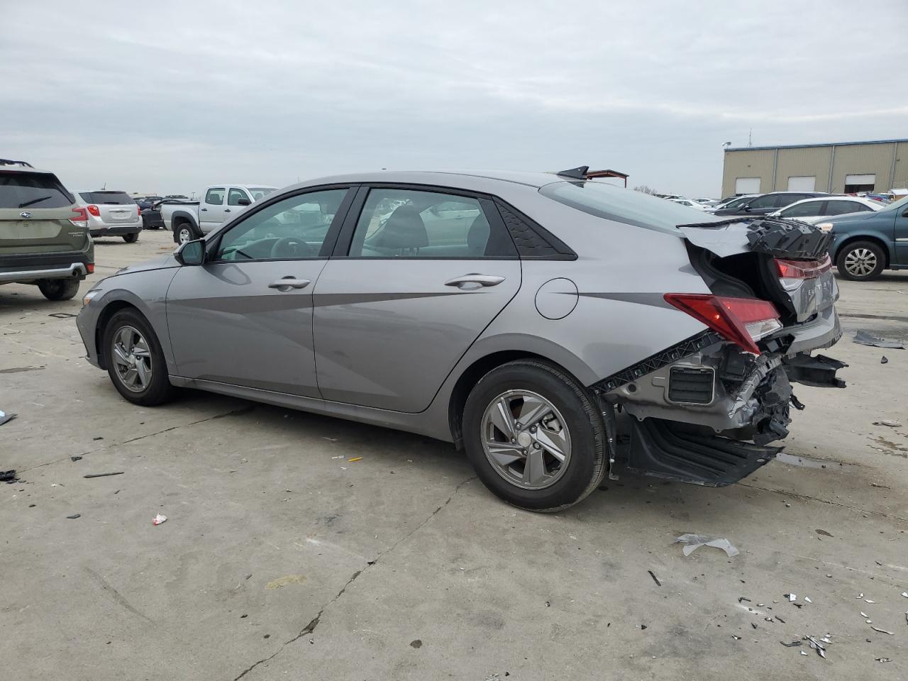 2024 HYUNDAI ELANTRA SE - Image 2