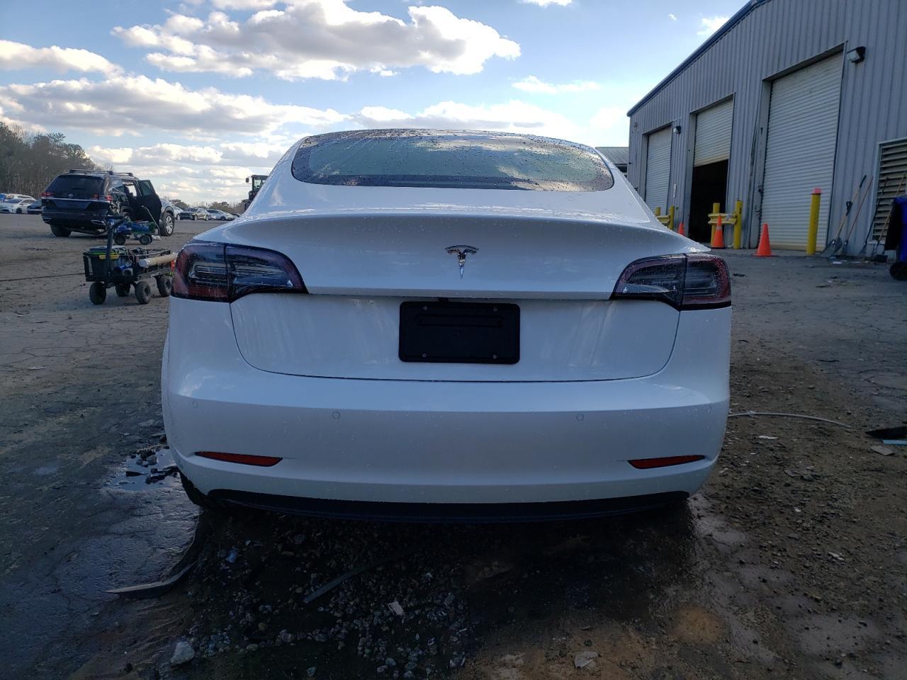 2022 TESLA MODEL 3 - Image 6