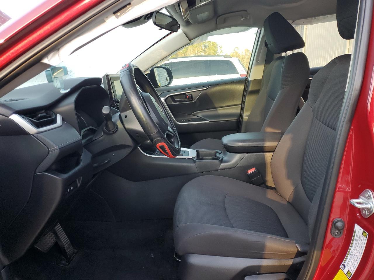 2021 TOYOTA RAV4 LE - Image 7
