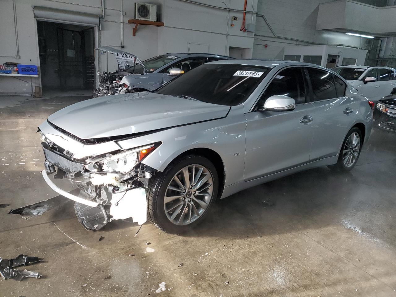 2019 INFINITI Q50 LUXE